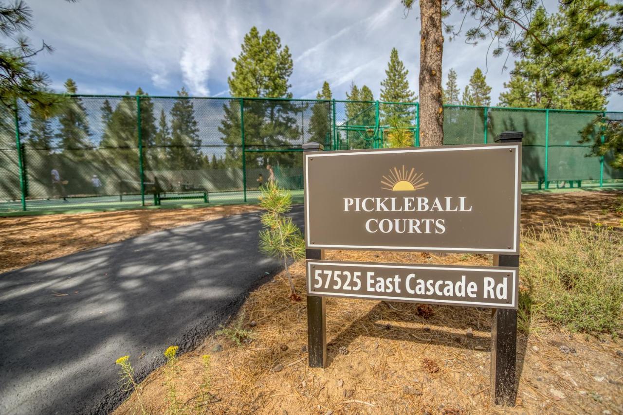 Cedar Cove Lodge Sunriver Bagian luar foto