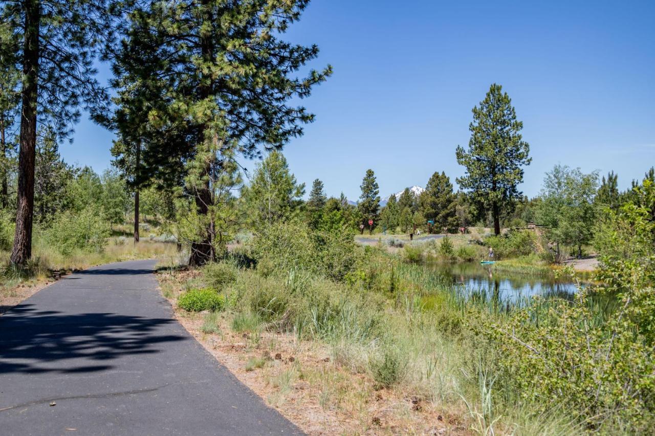 Cedar Cove Lodge Sunriver Bagian luar foto